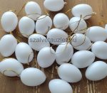 Műanyag tojás akasztós, zsinórral p0033